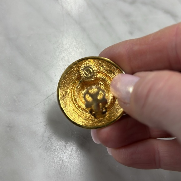 St. John Vintage Gold Tone and Navy Enamel Clip On Earring - Picture 3 of 10